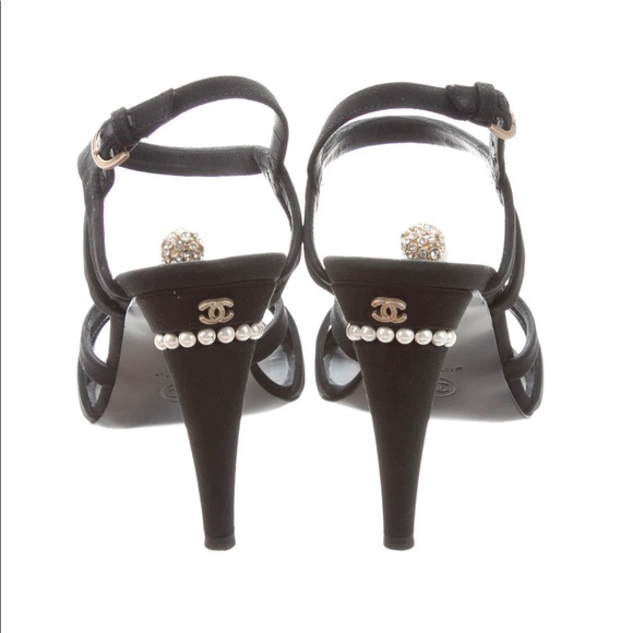 Sandals - Picture 2 of 4